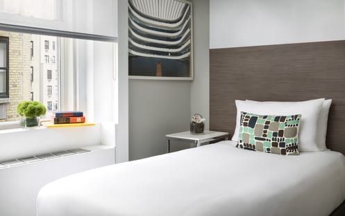 Solo Room